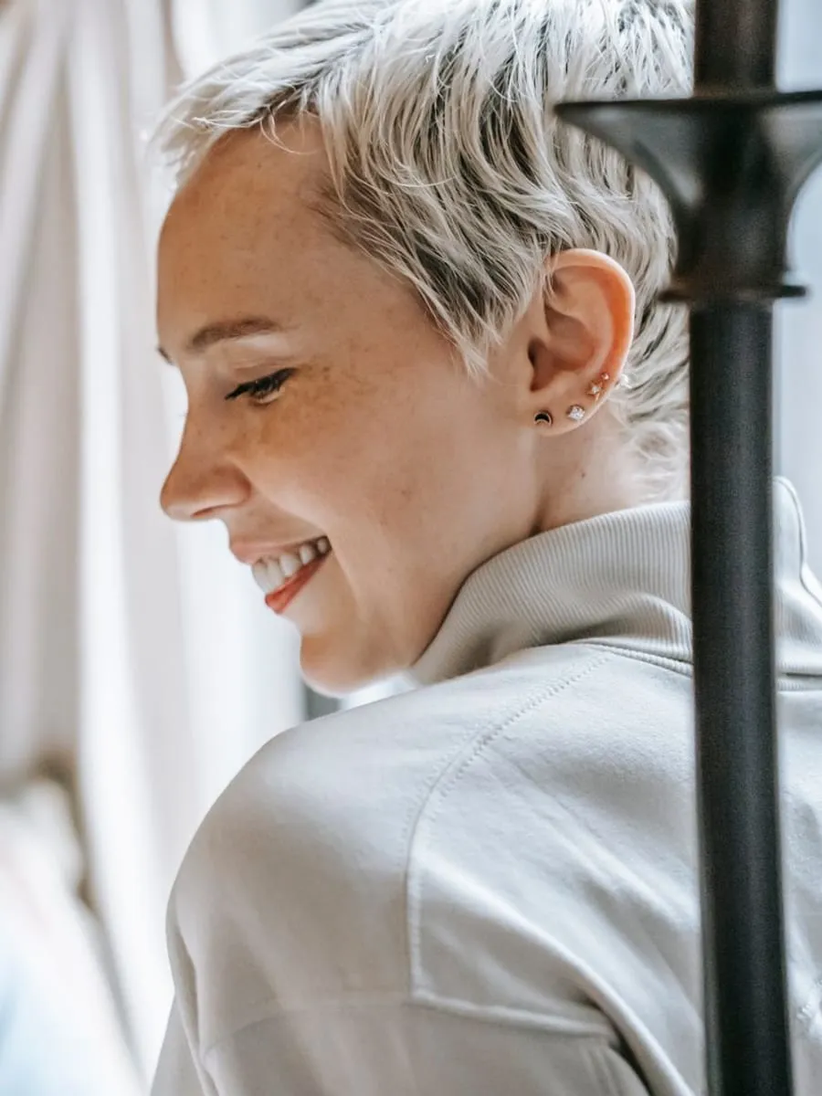 Manikiūro meistrė Monika studijoje